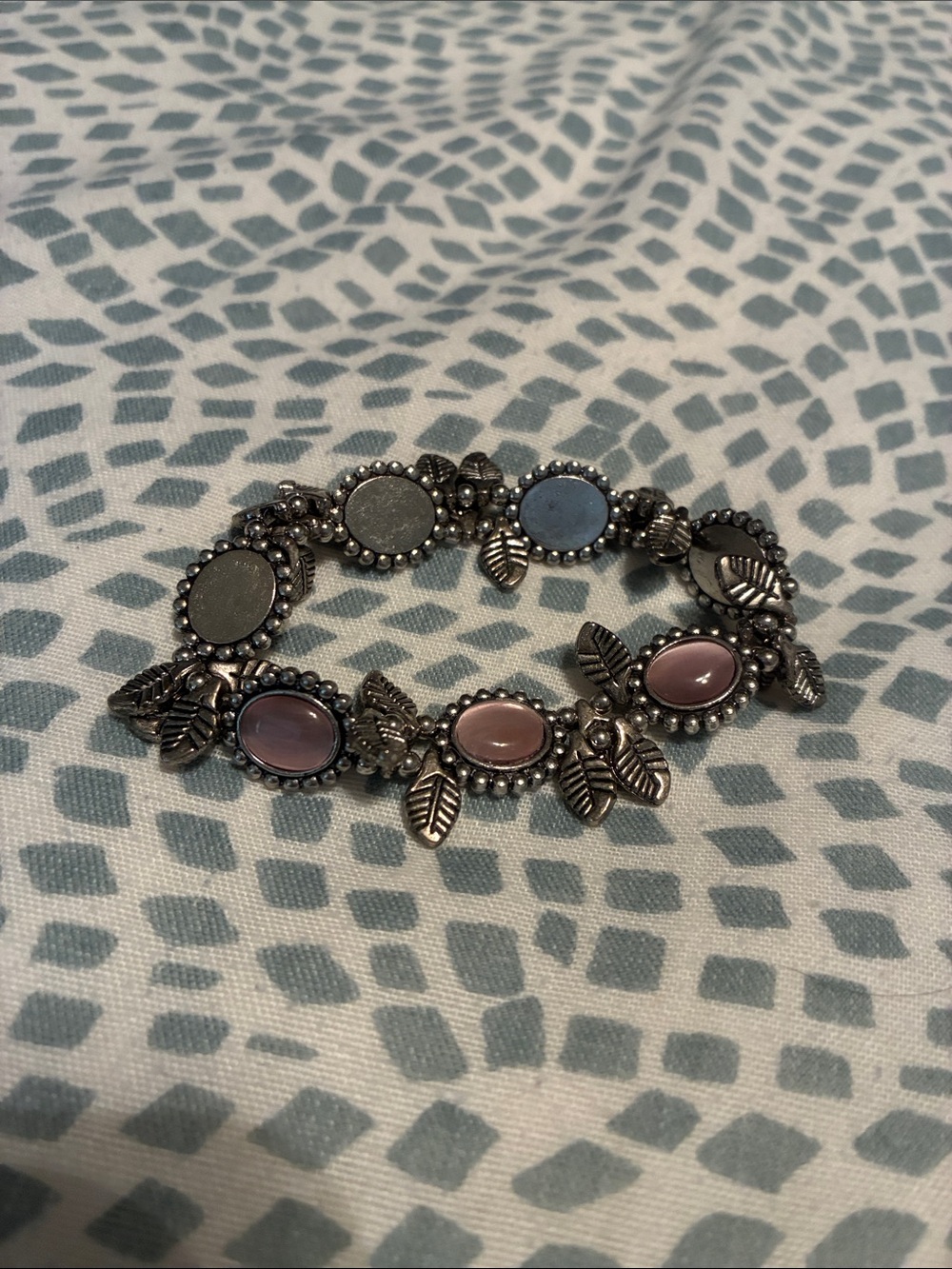 Silver Leaf Accented Pink Stone Stretch Bracelet